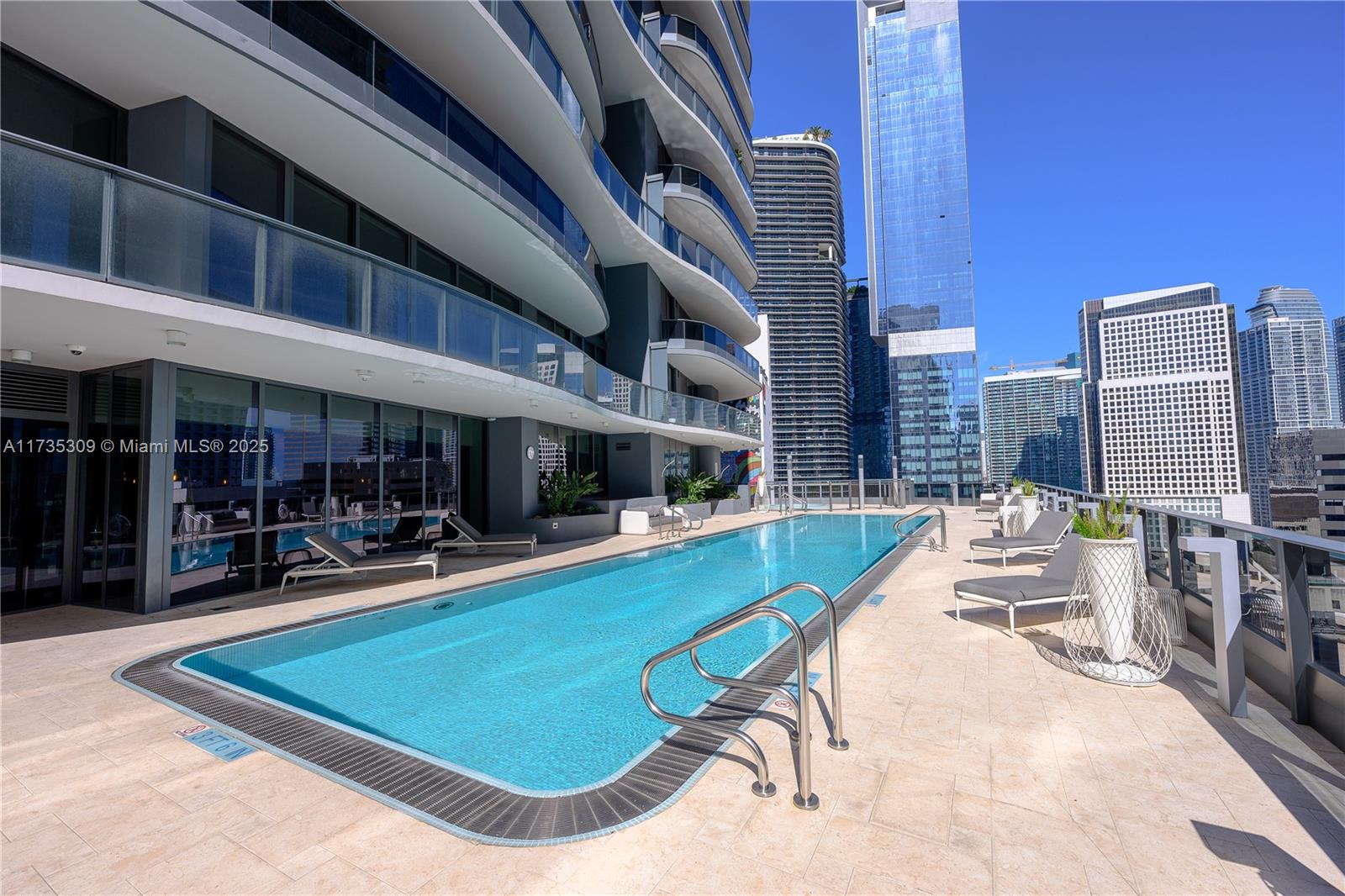1000 Brickell Plz #3702, Miami FL 33131