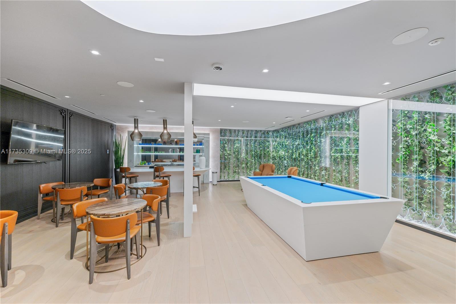 1000 Brickell Plz #3702, Miami FL 33131
