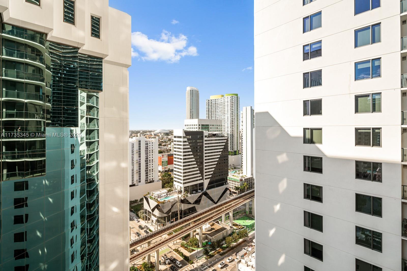 55 SW 9th St #2408, Miami FL 33130