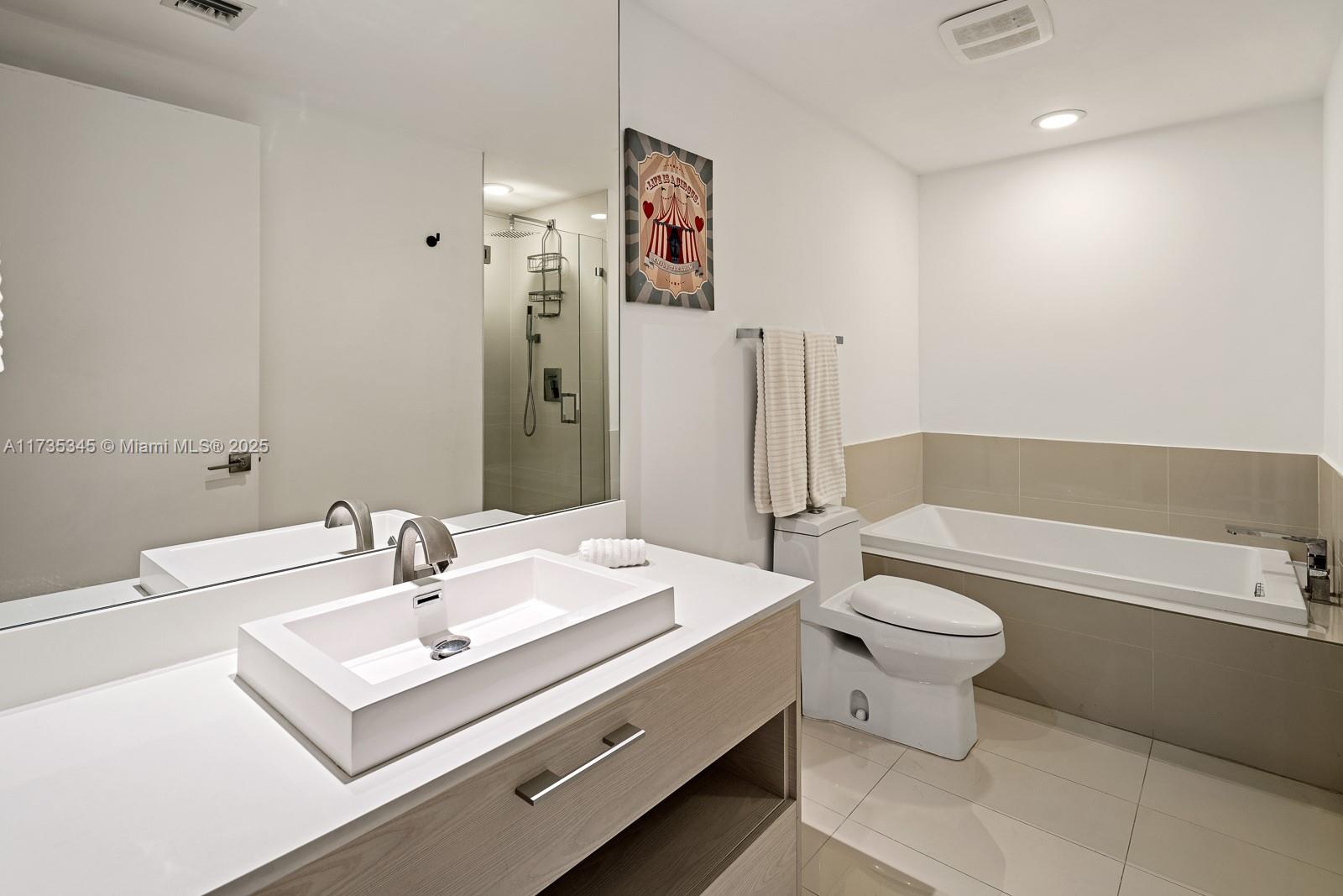 55 SW 9th St #2408, Miami FL 33130