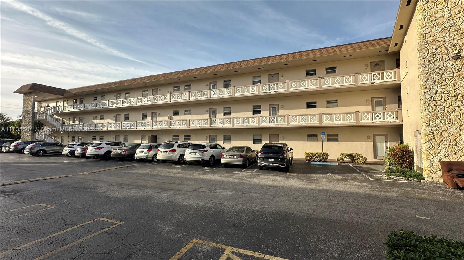 5181 W Oakland Park Blvd #305, Lauderdale Lakes, Florida image 15