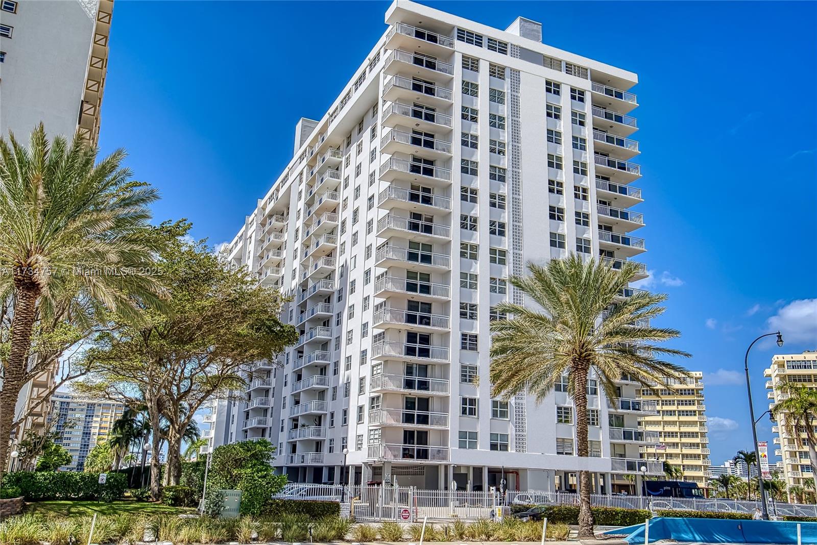 1849 S Ocean Dr #711, Hallandale Beach, Florida image 45