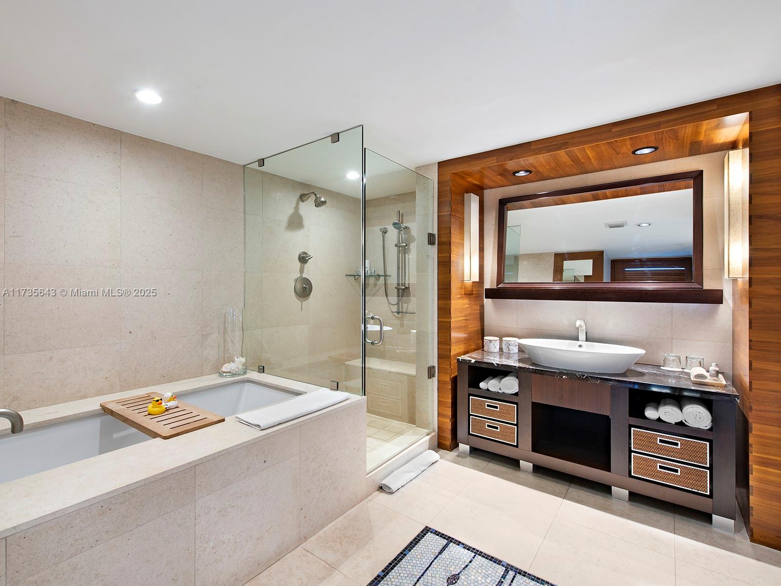 6801 COLLINS AVE #717, Miami Beach FL 33141