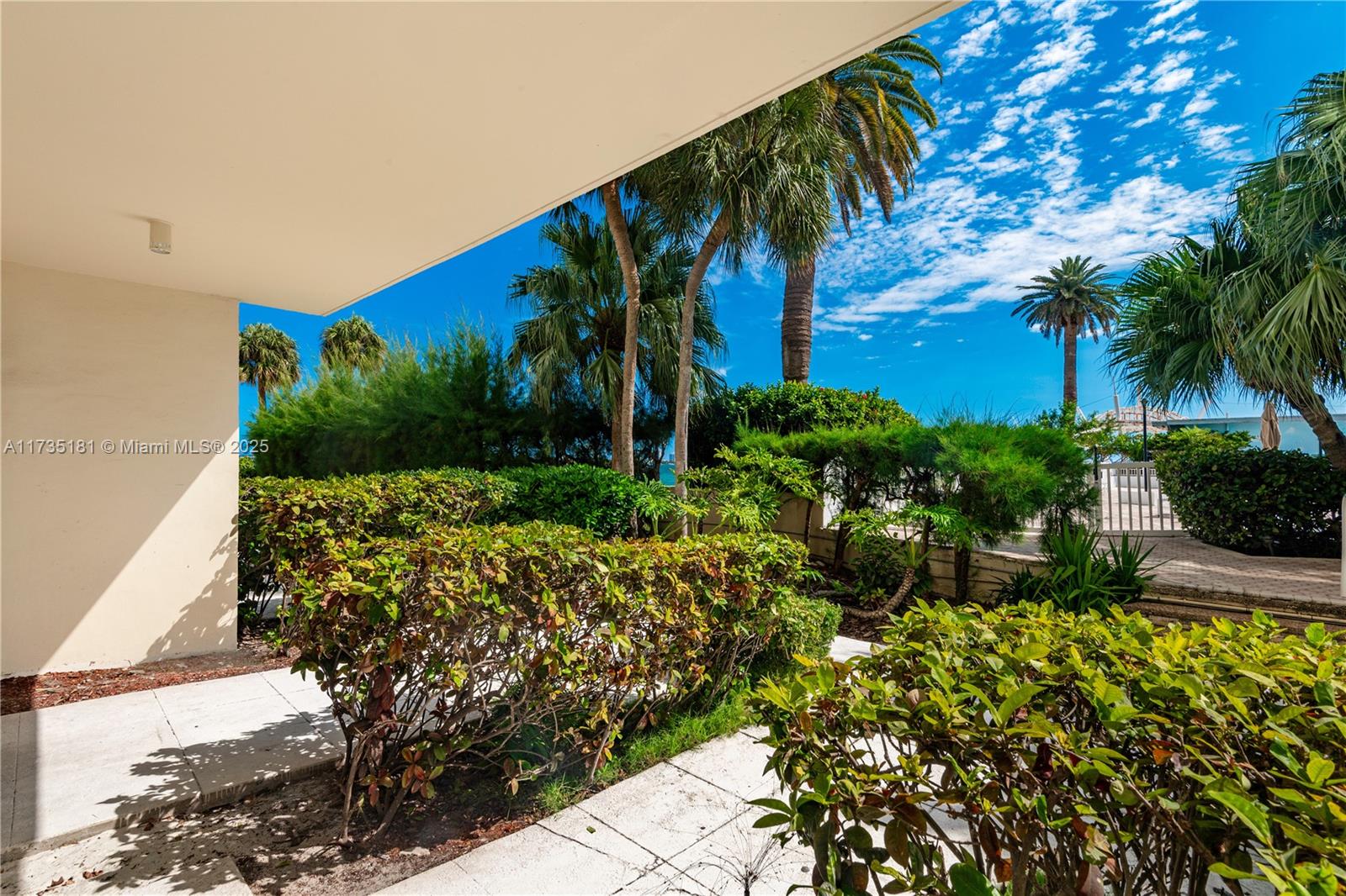 Listing Photo 12