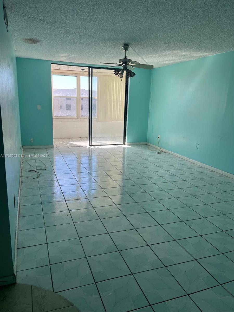 2800 Somerset Dr #403J, Lauderdale Lakes, Florida image 2