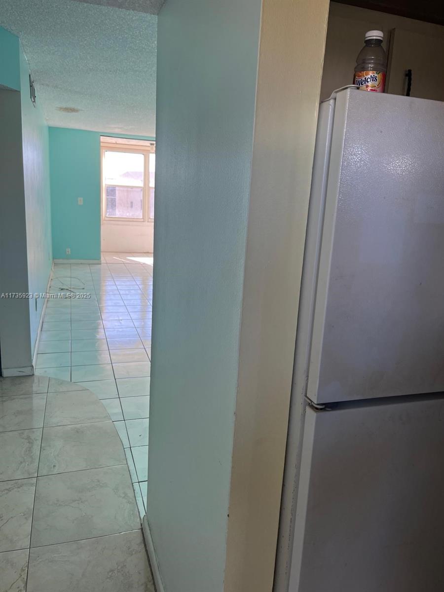 2800 Somerset Dr #403J, Lauderdale Lakes, Florida image 3