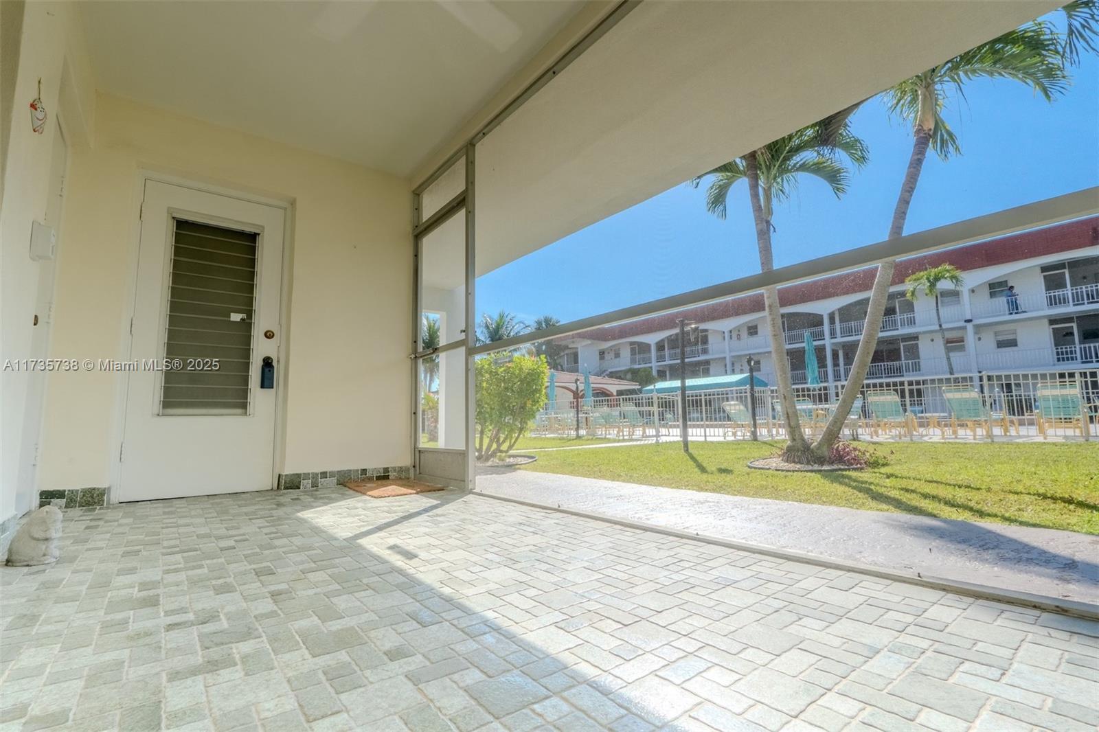 580 Egret Dr #119, Hallandale Beach, Florida image 21