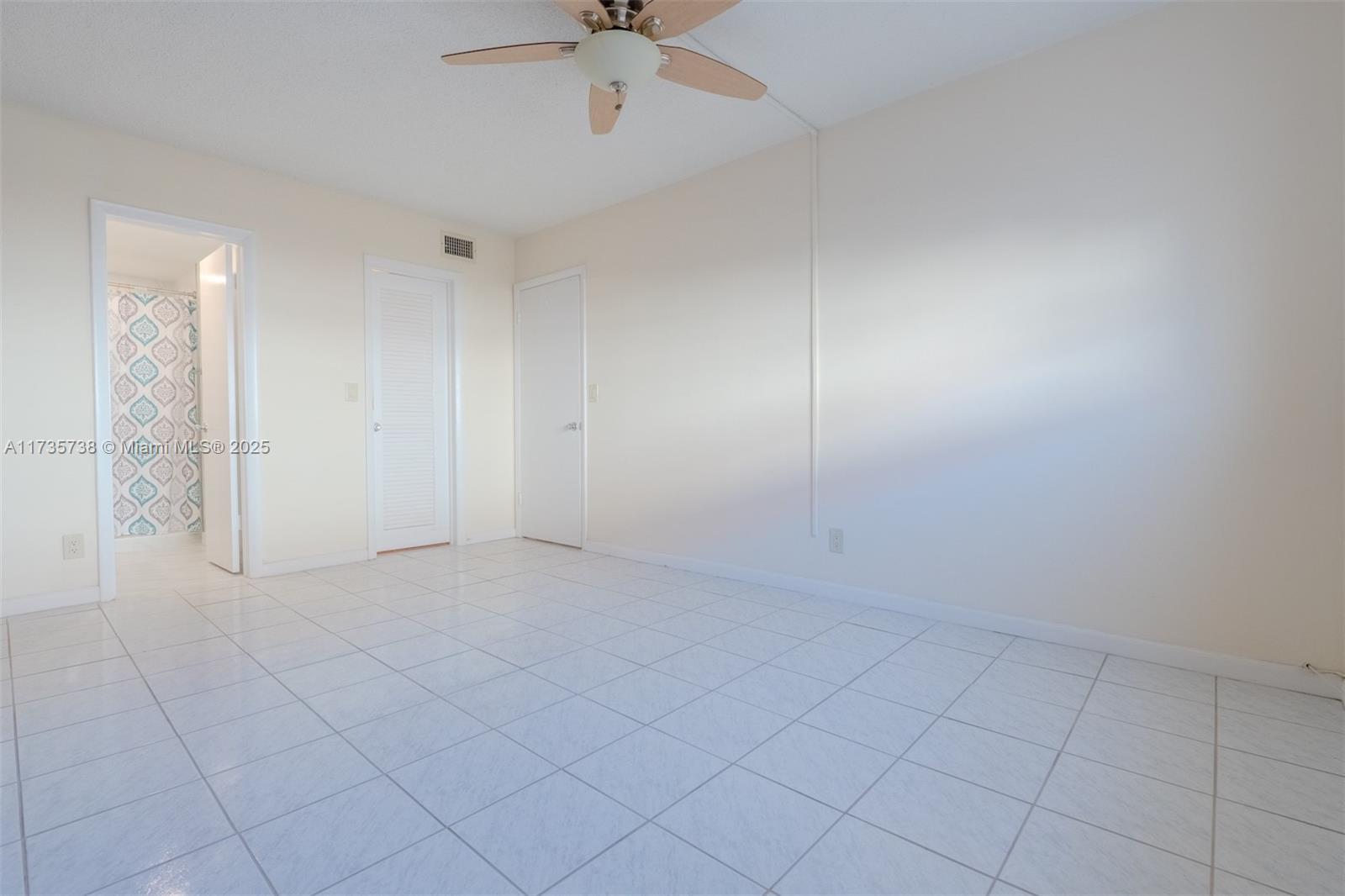 580 Egret Dr #119, Hallandale Beach, Florida image 7