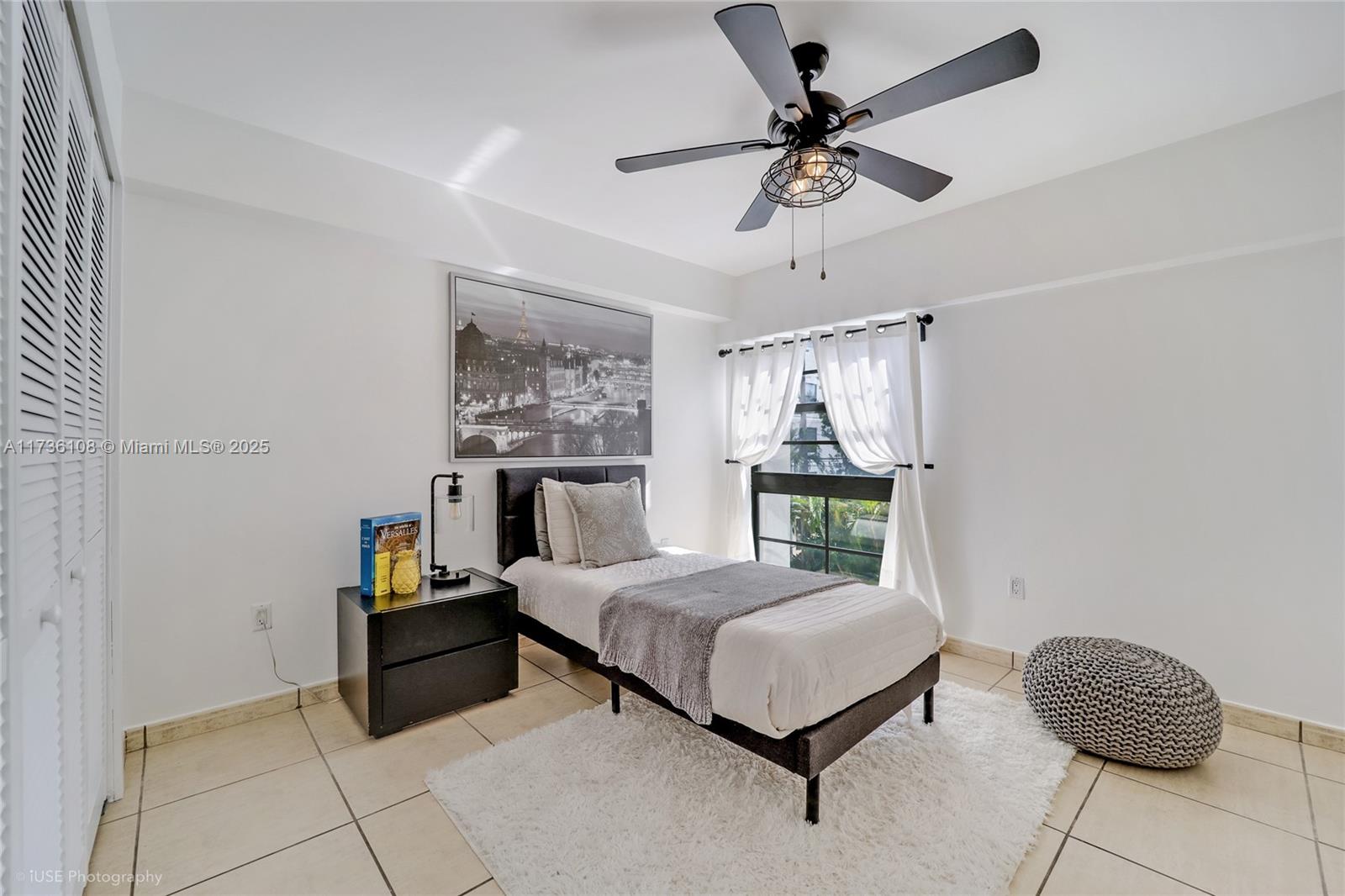 Listing Photo 11