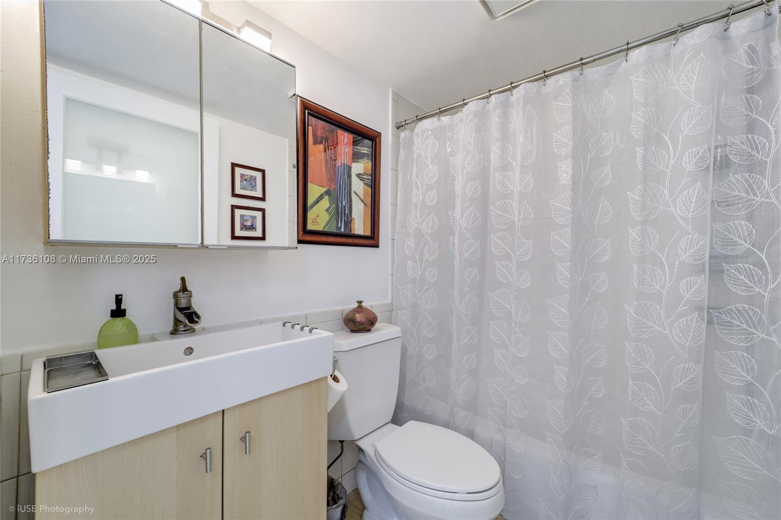 Listing Photo 12
