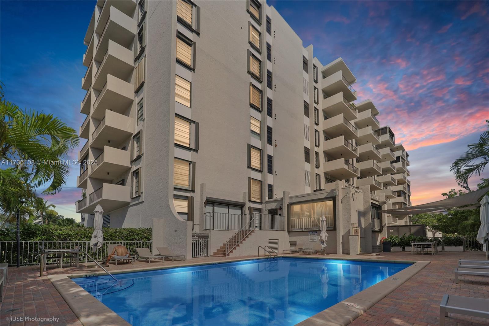 575 Crandon Blvd #306, Key Biscayne, Florida image 18