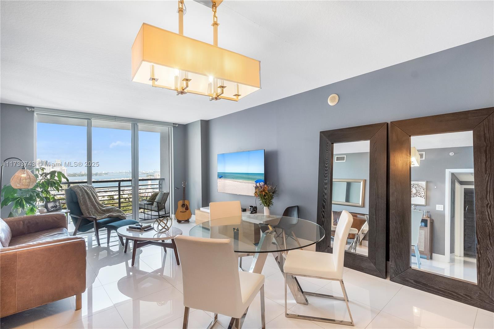325 S Biscayne Blvd #2514, Miami FL 33131