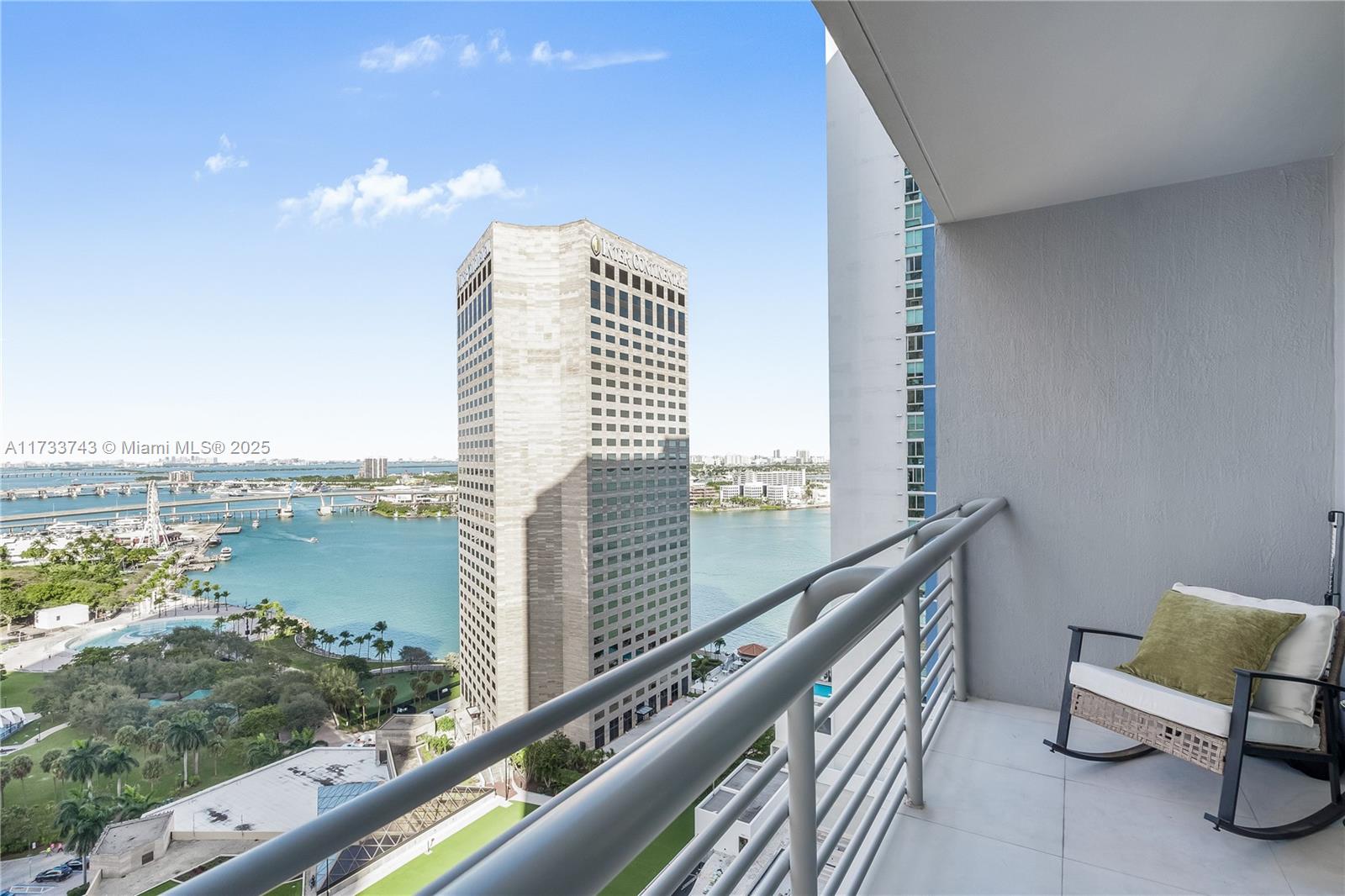 325 S Biscayne Blvd #2514, Miami FL 33131