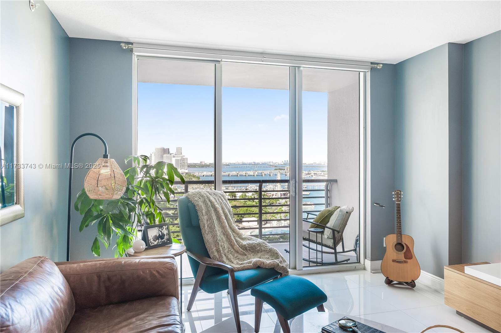 325 S Biscayne Blvd #2514, Miami FL 33131