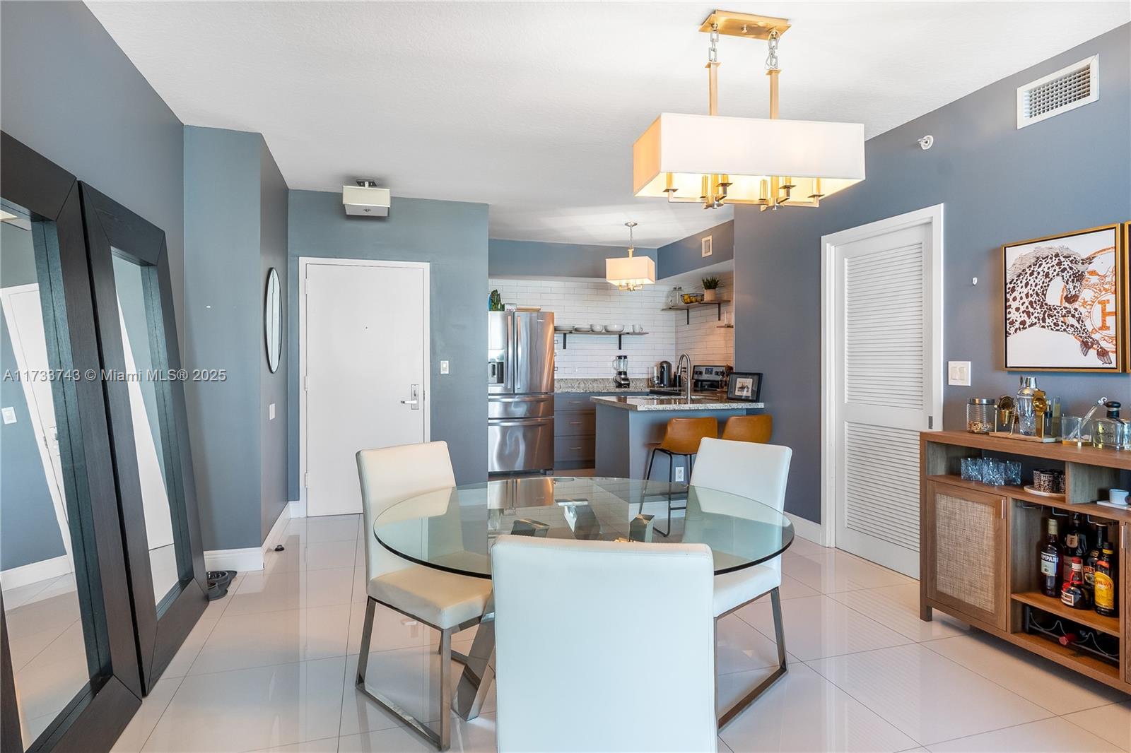 325 S Biscayne Blvd #2514, Miami FL 33131