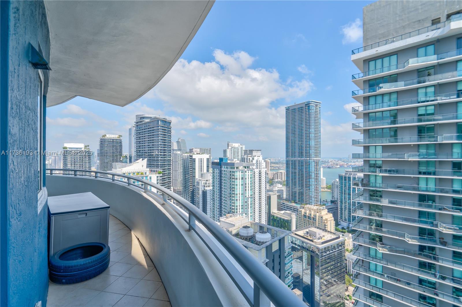 60 SW 13th St #4616, Miami FL 33130