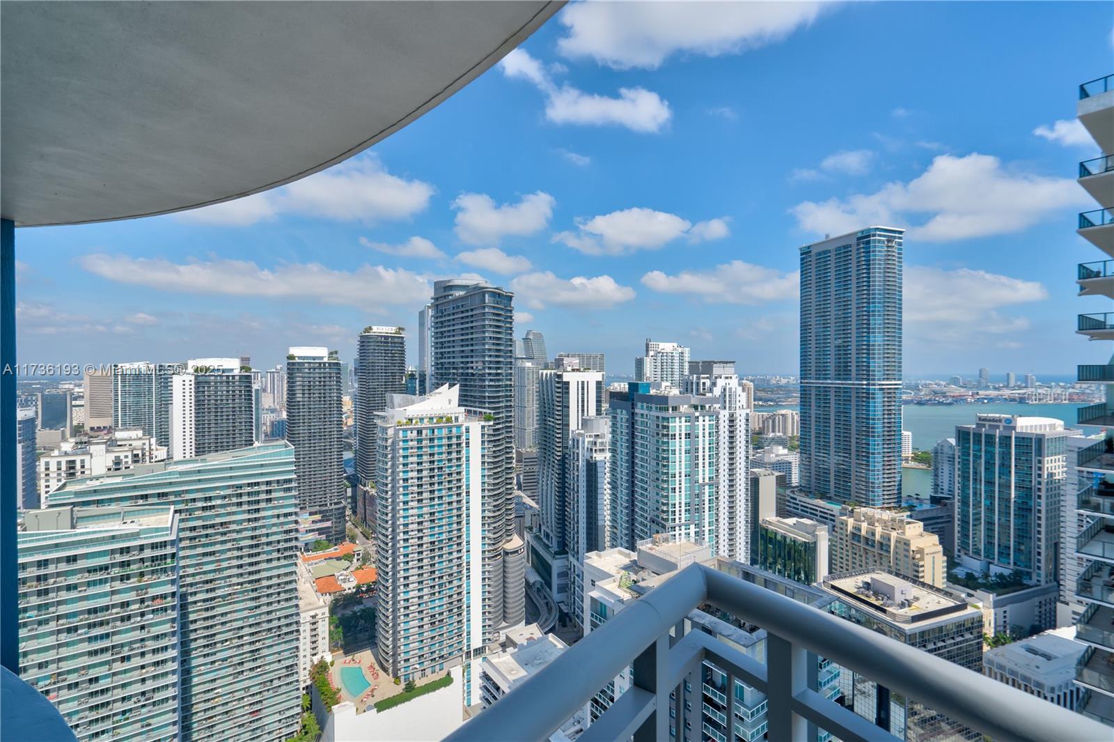 60 SW 13th St #4616, Miami FL 33130
