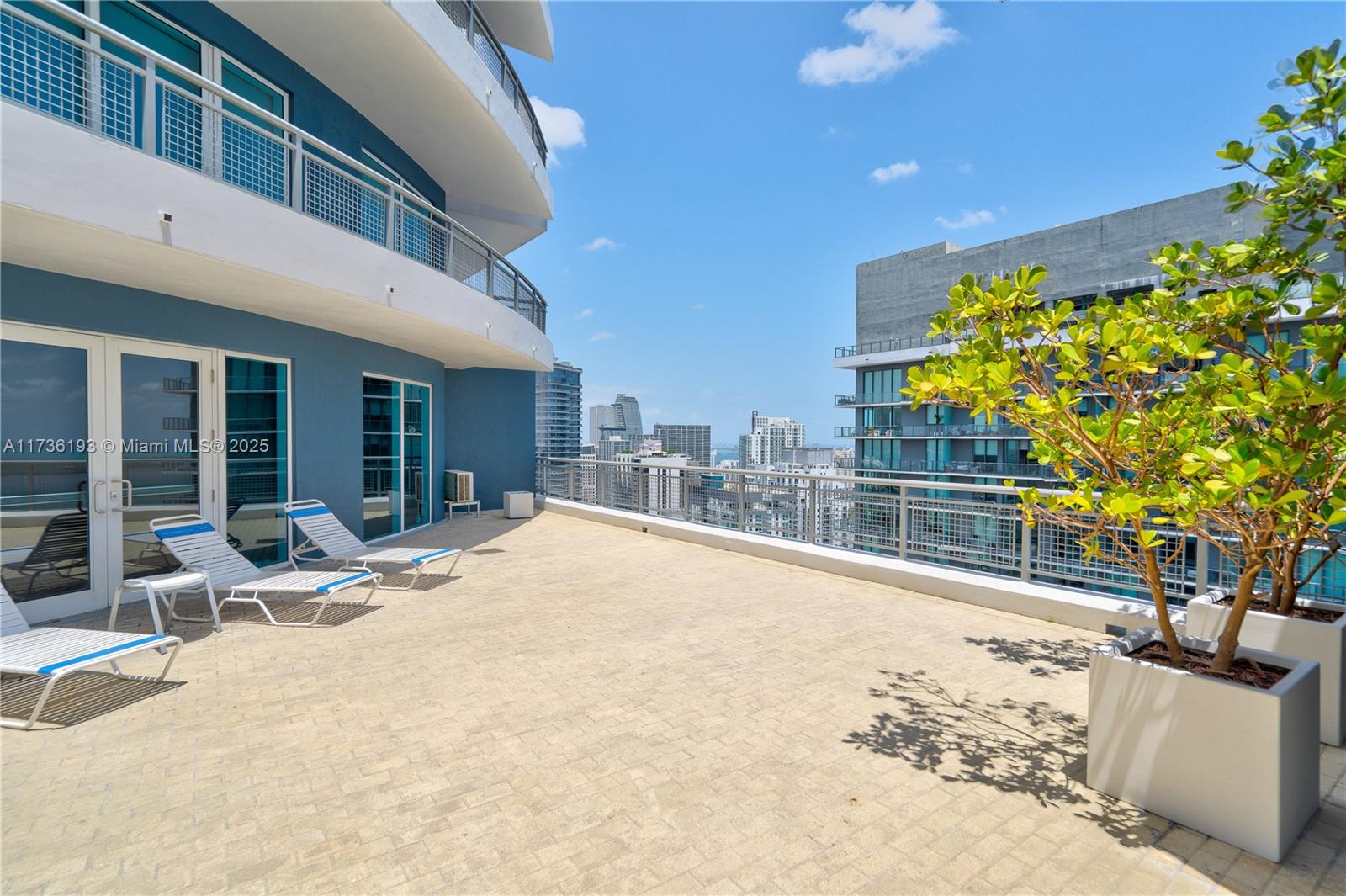 60 SW 13th St #4616, Miami FL 33130