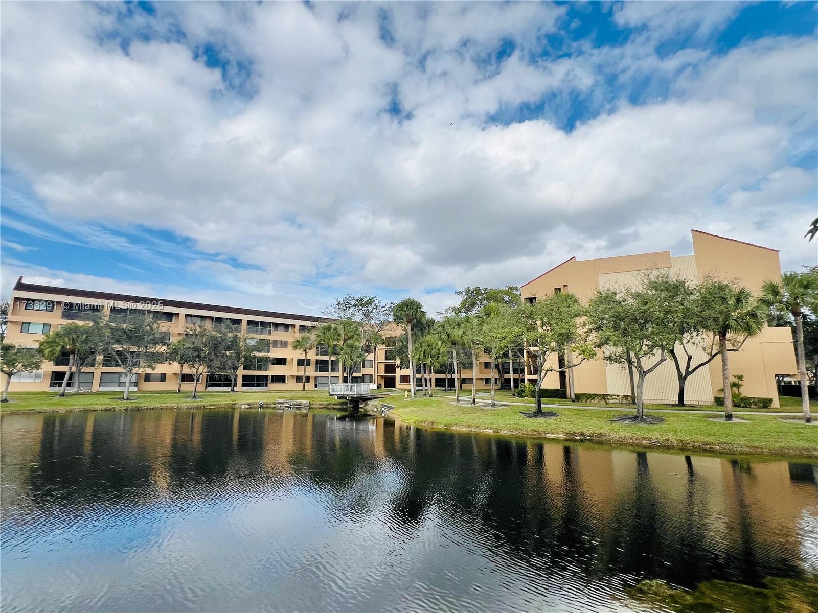 8592 W Sunrise Blvd #204, Plantation, Florida image 1