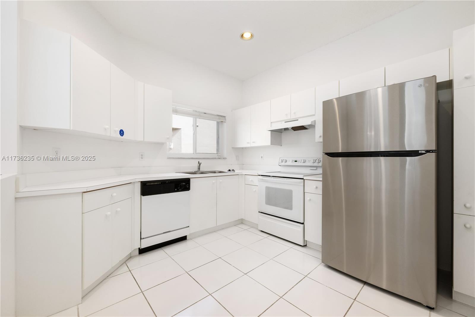 Listing Photo 18