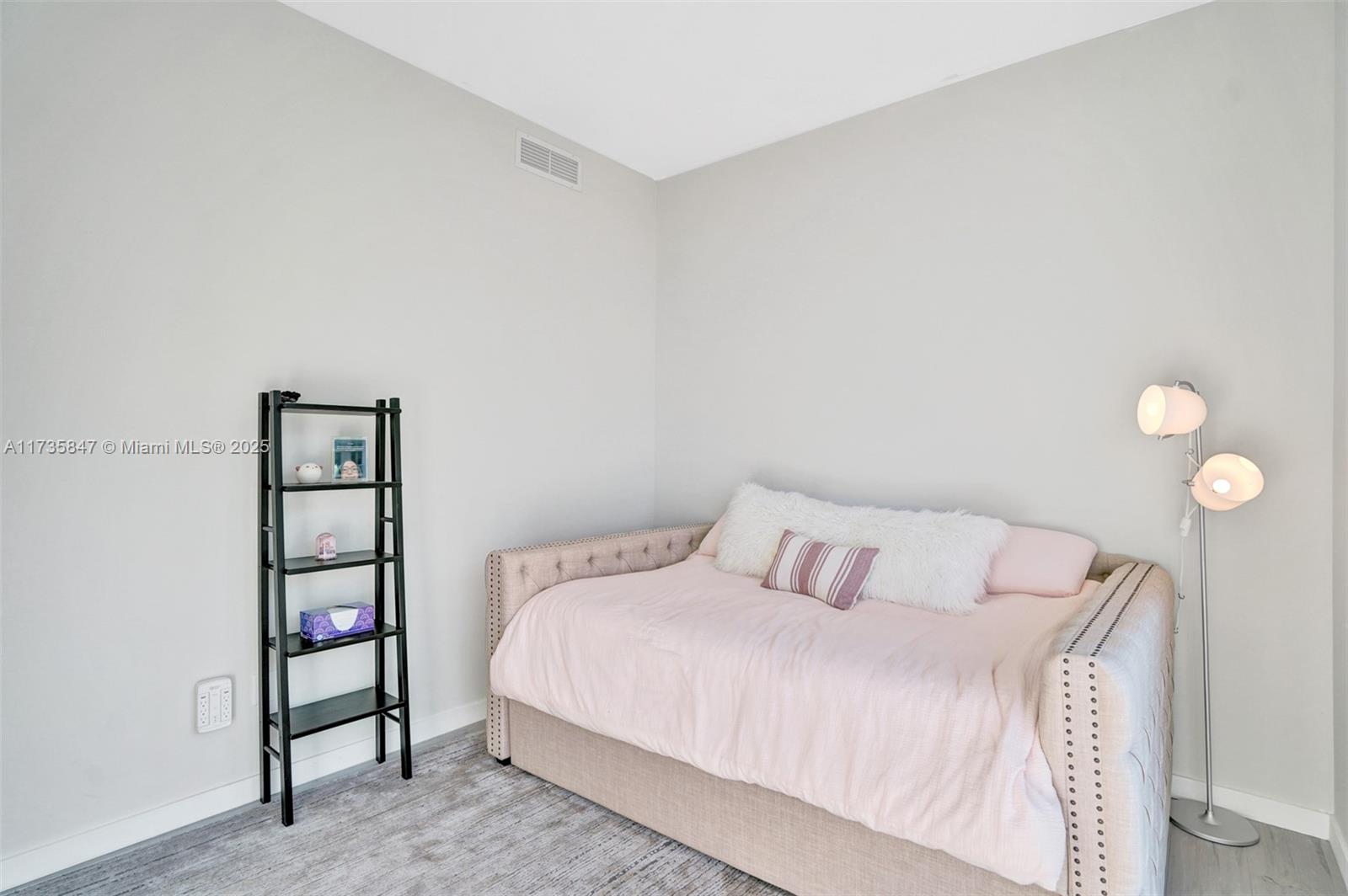 480 NE 31st St #1401, Miami FL 33137