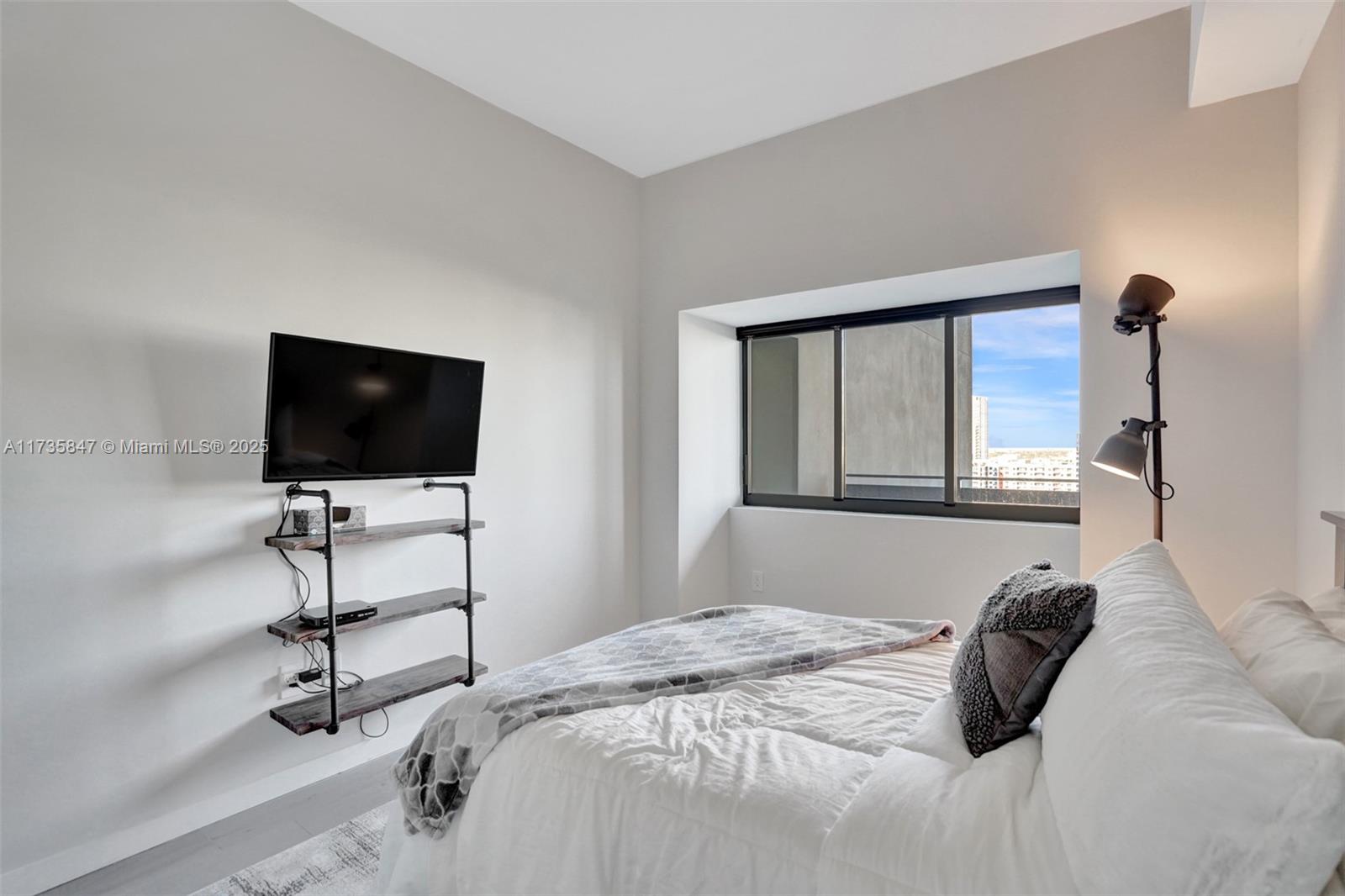 480 NE 31st St #1401, Miami FL 33137