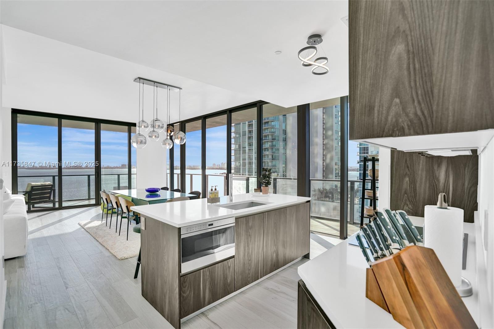 480 NE 31st St #1401, Miami FL 33137