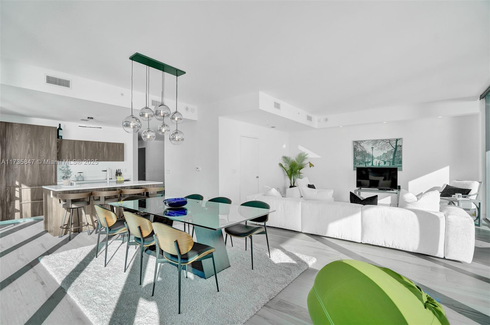 480 NE 31st St #1401, Miami FL 33137