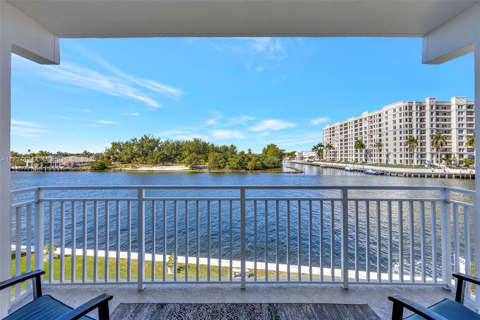 1111 W Riverside Dr #307, Pompano Beach, Florida image 1