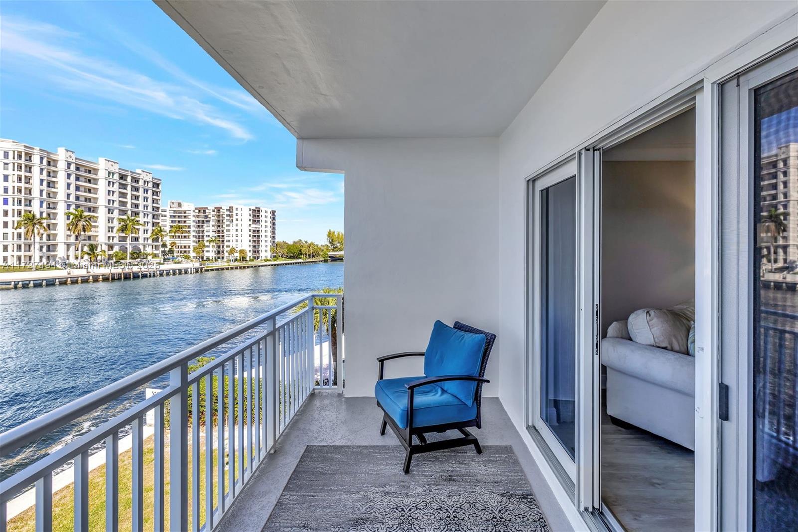 1111 W Riverside Dr #307, Pompano Beach, Florida image 4