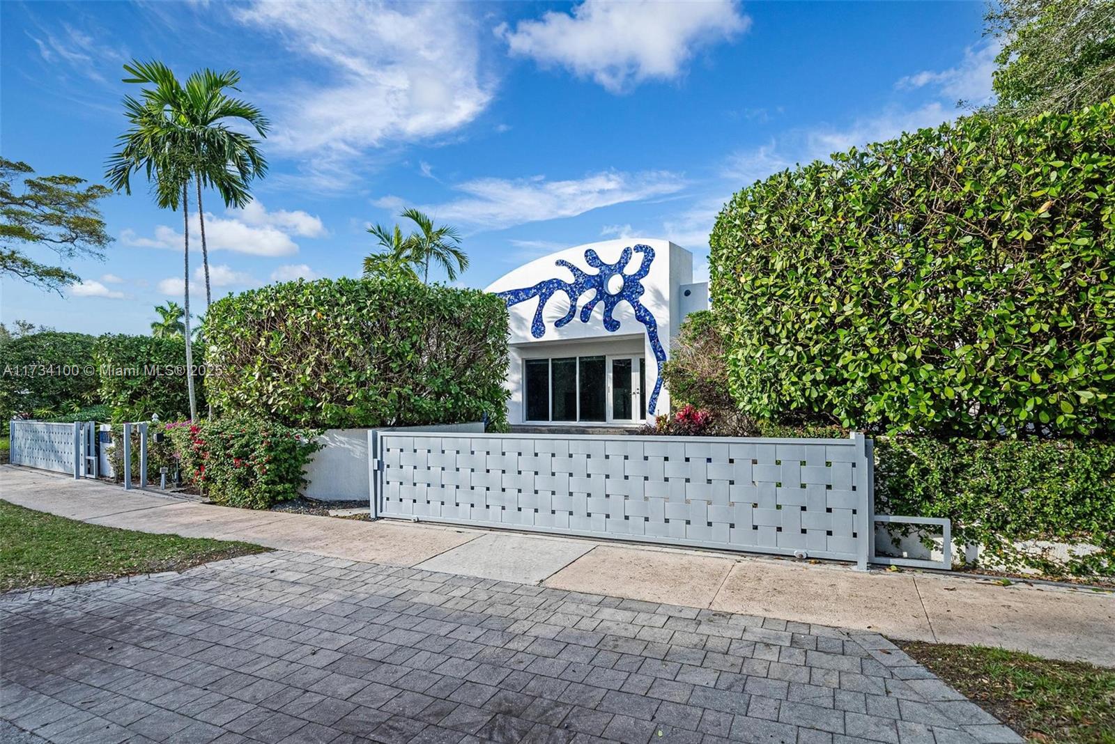 2091 NE 191st Dr, North Miami Beach, Florida image 4