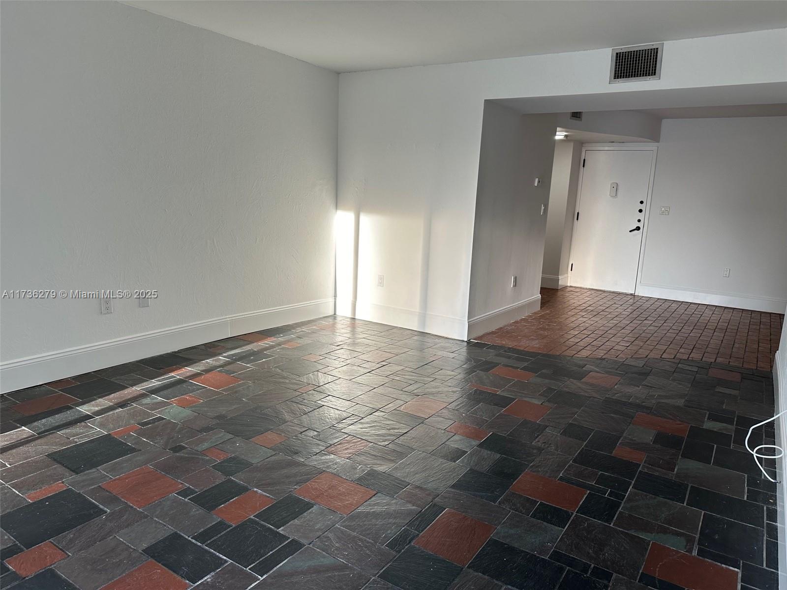 2333 Brickell Ave. #208, Miami FL 33129