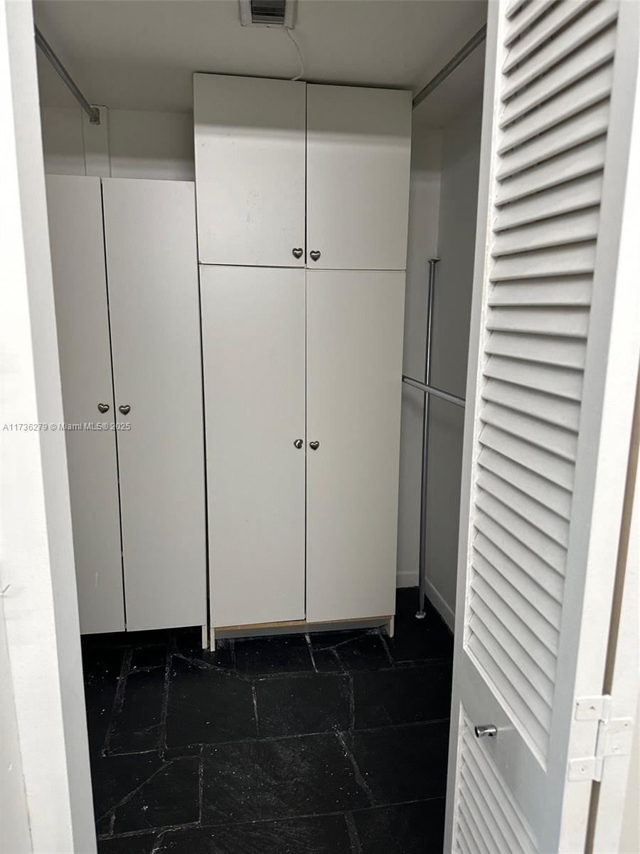 2333 Brickell Ave. #208, Miami FL 33129