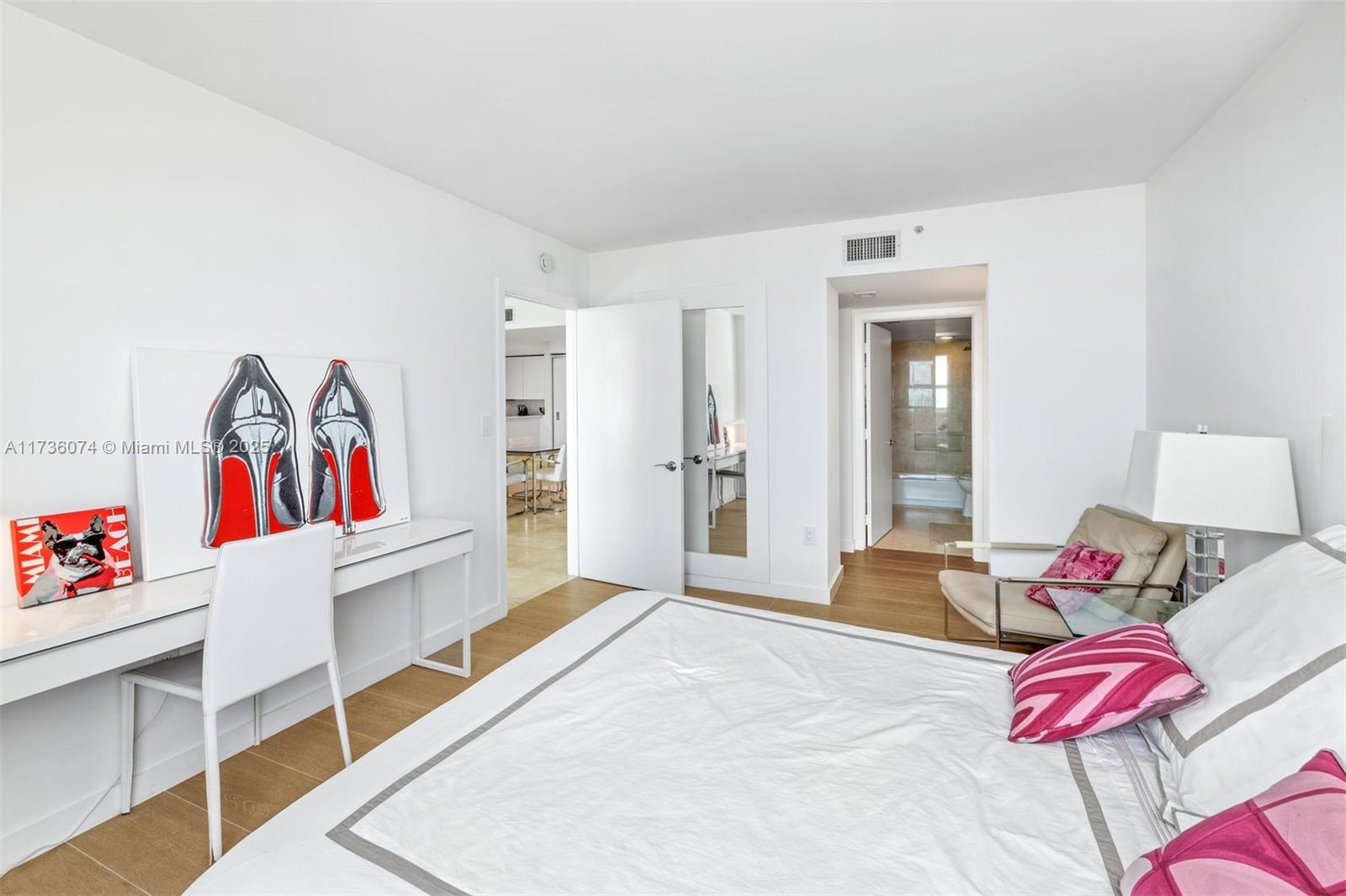 Listing Photo 12