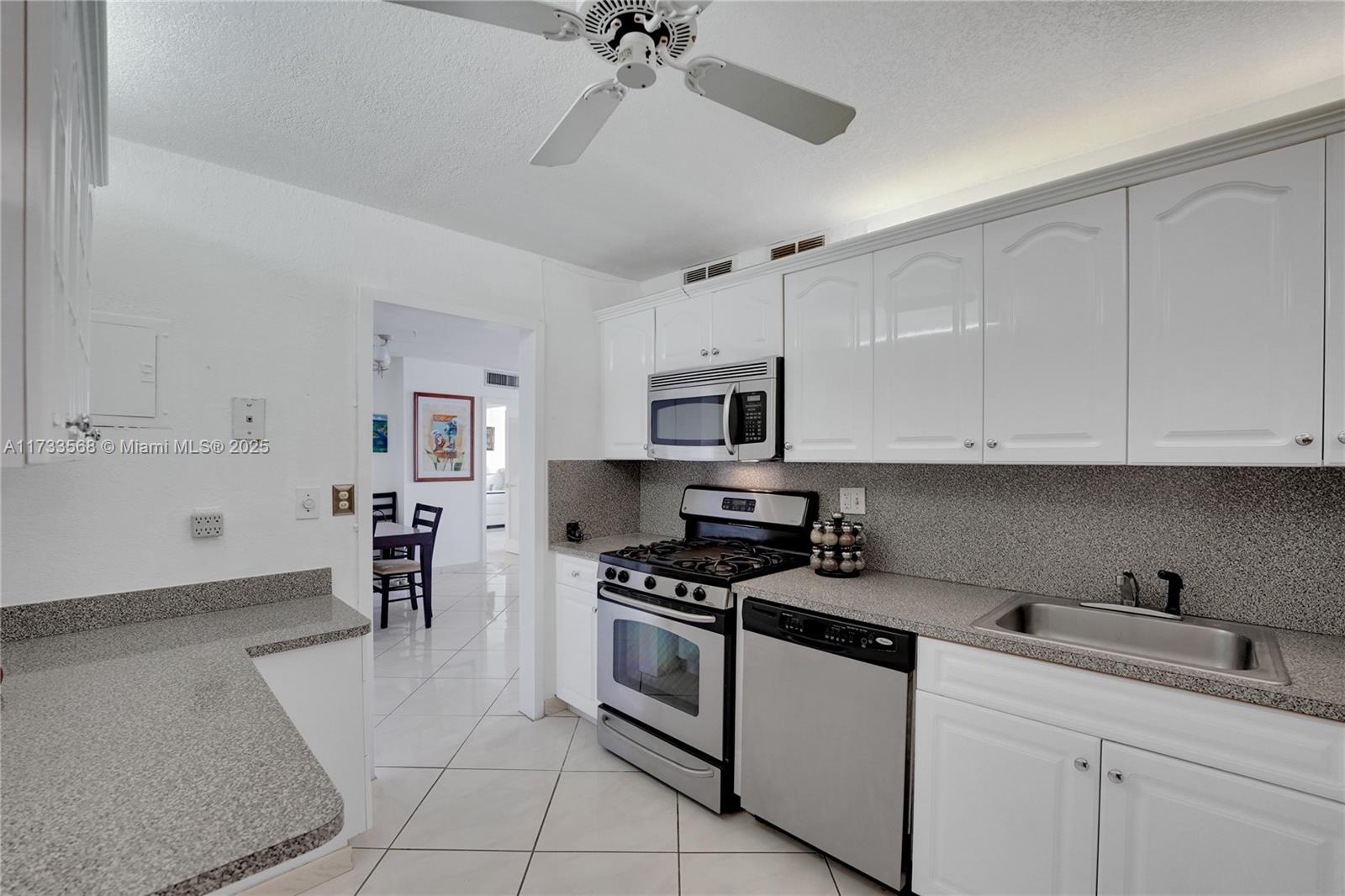 3140 S Ocean Dr #2112, Hallandale Beach, Florida image 18