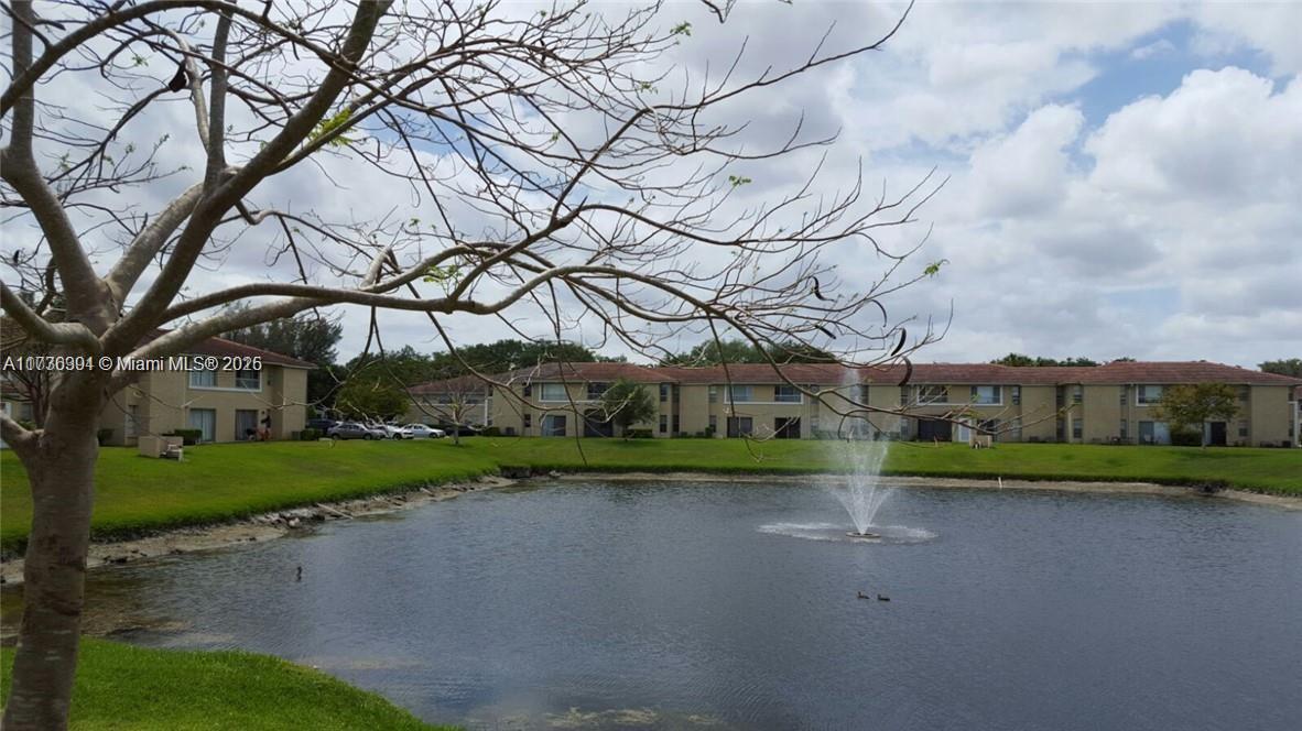 895 Twin Lakes Dr #1-F, Coral Springs, Florida image 3