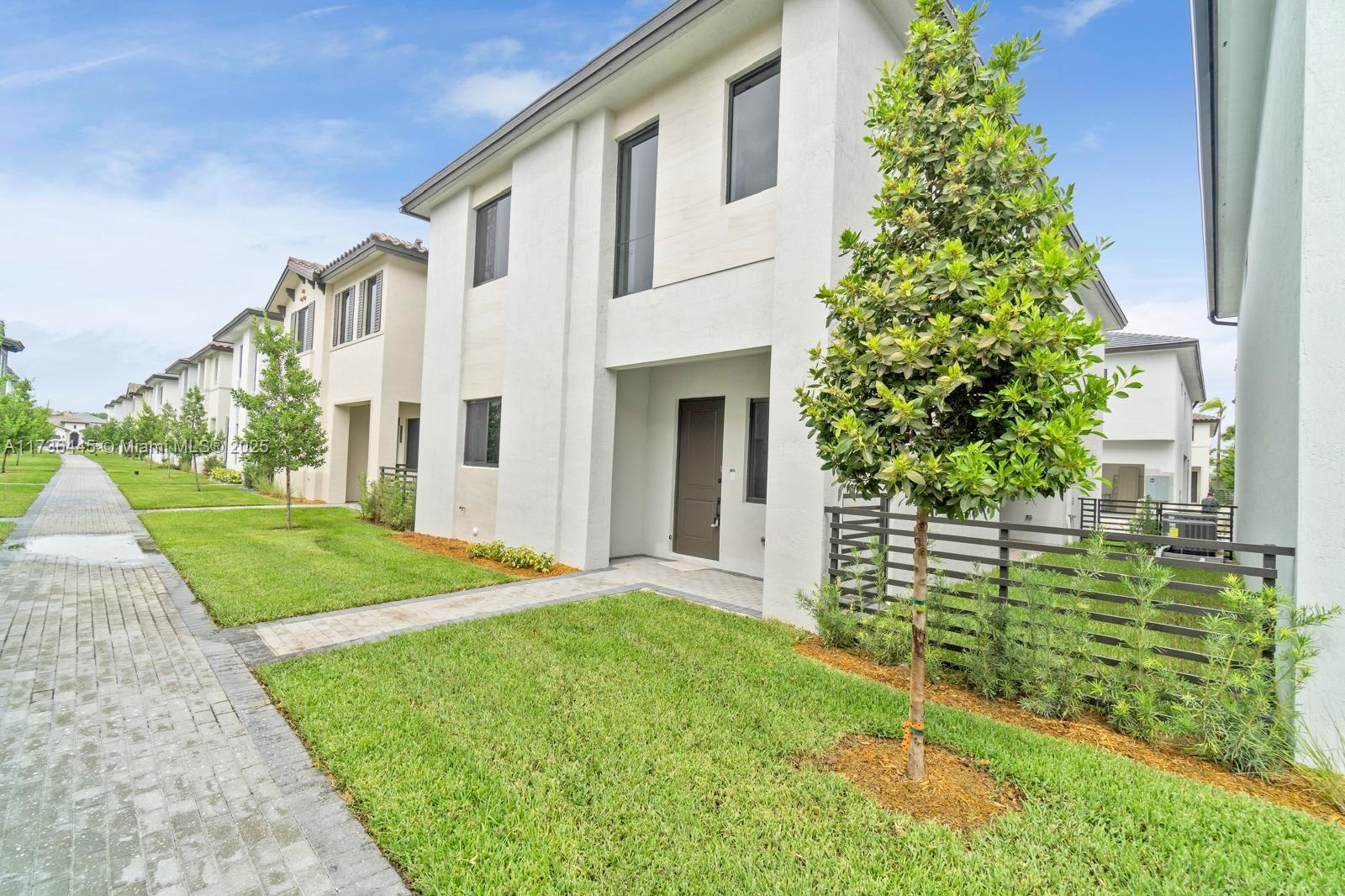 4330 NW 80th Ct, Doral, Florida image 1