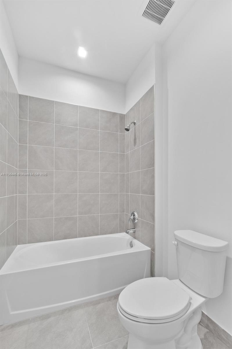 4330 NW 80th Ct, Doral, Florida image 31