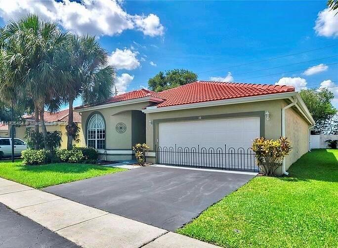 38 Gables Blvd, Weston, Florida image 5