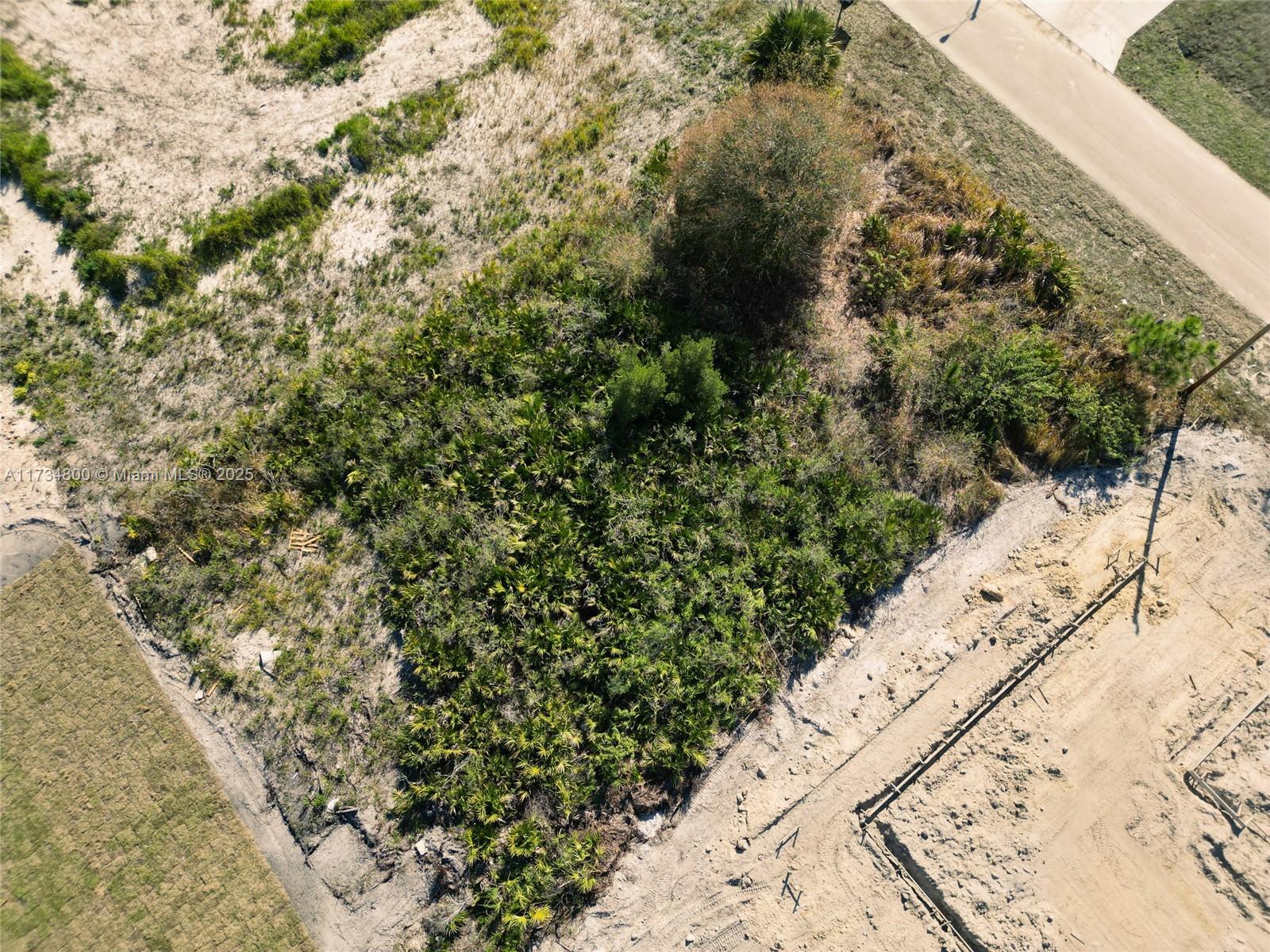 2916 23 St W, Lehigh Acres, Florida image 8