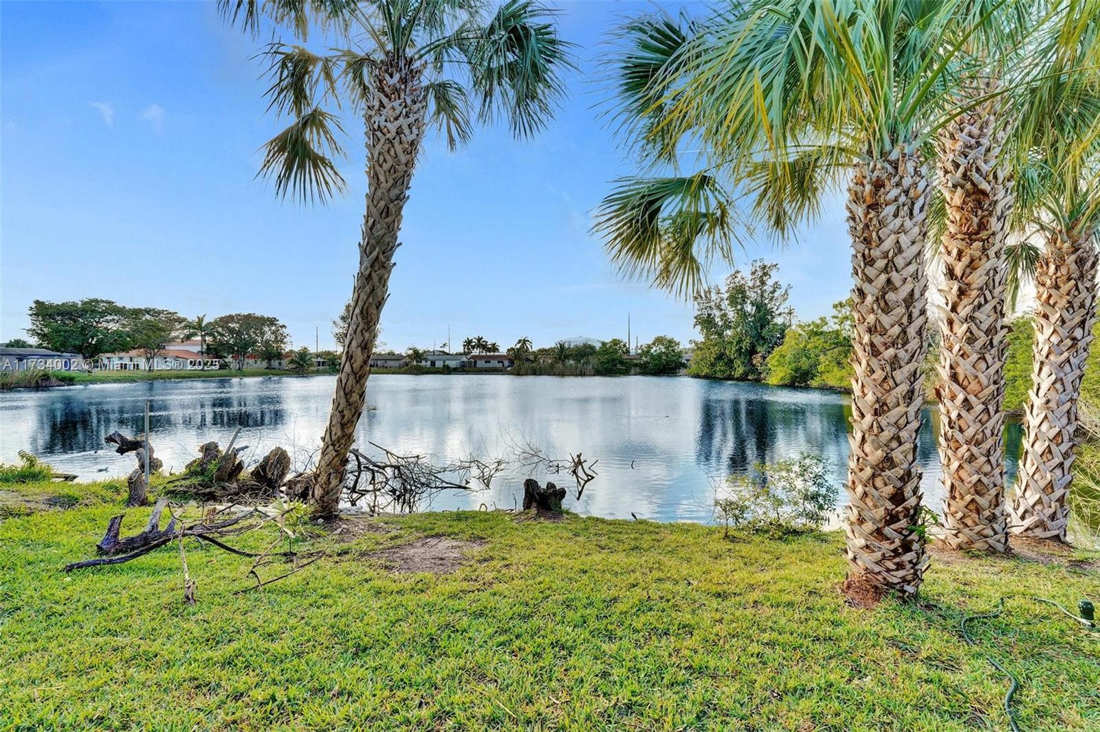 212 SW 11th Ave, Dania Beach, Florida image 19