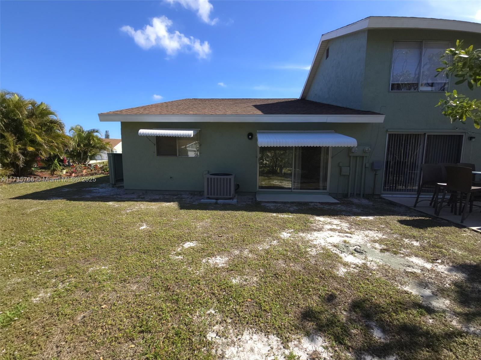 1407 SE Larkwood Cir, Port St. Lucie, Florida image 3