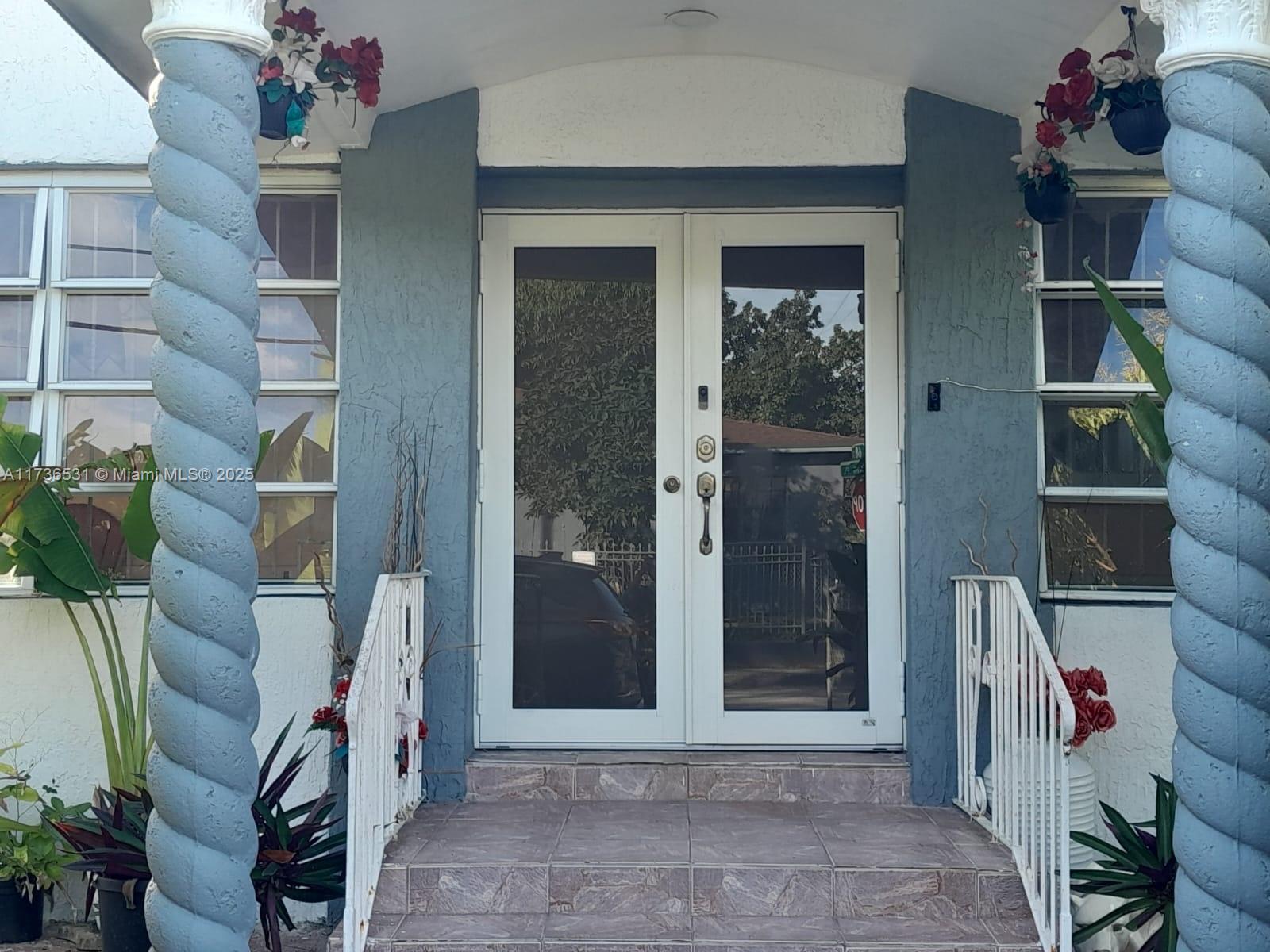 6730 NE MIAMI PL  For Sale A11736531, FL