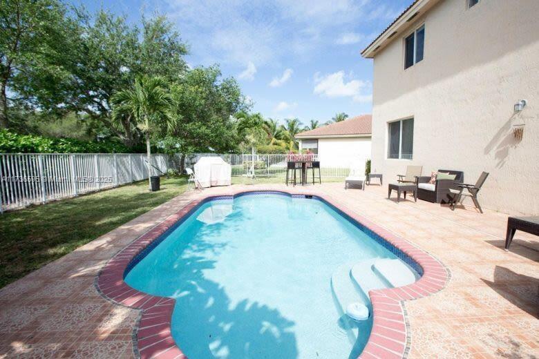 5053 Woodfield Way, Coconut Creek, Florida image 7