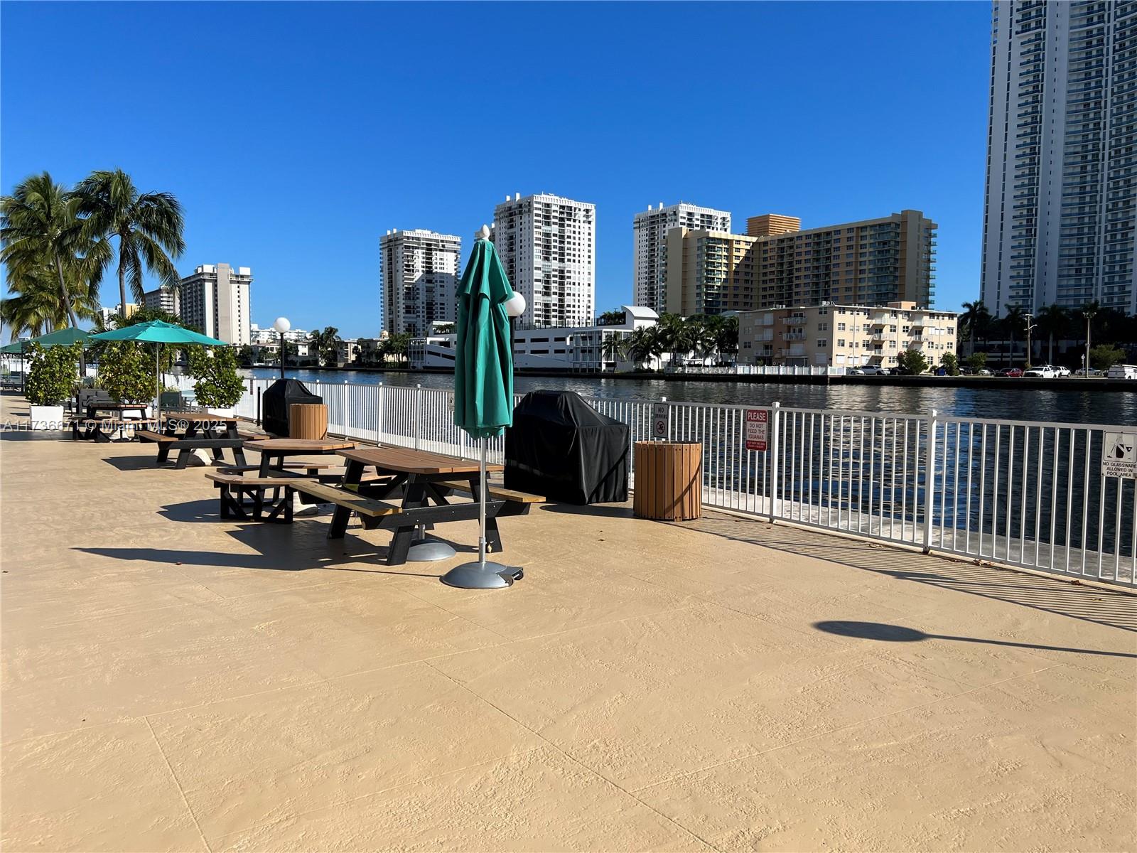 800 Parkview Dr #821, Hallandale Beach, Florida image 30