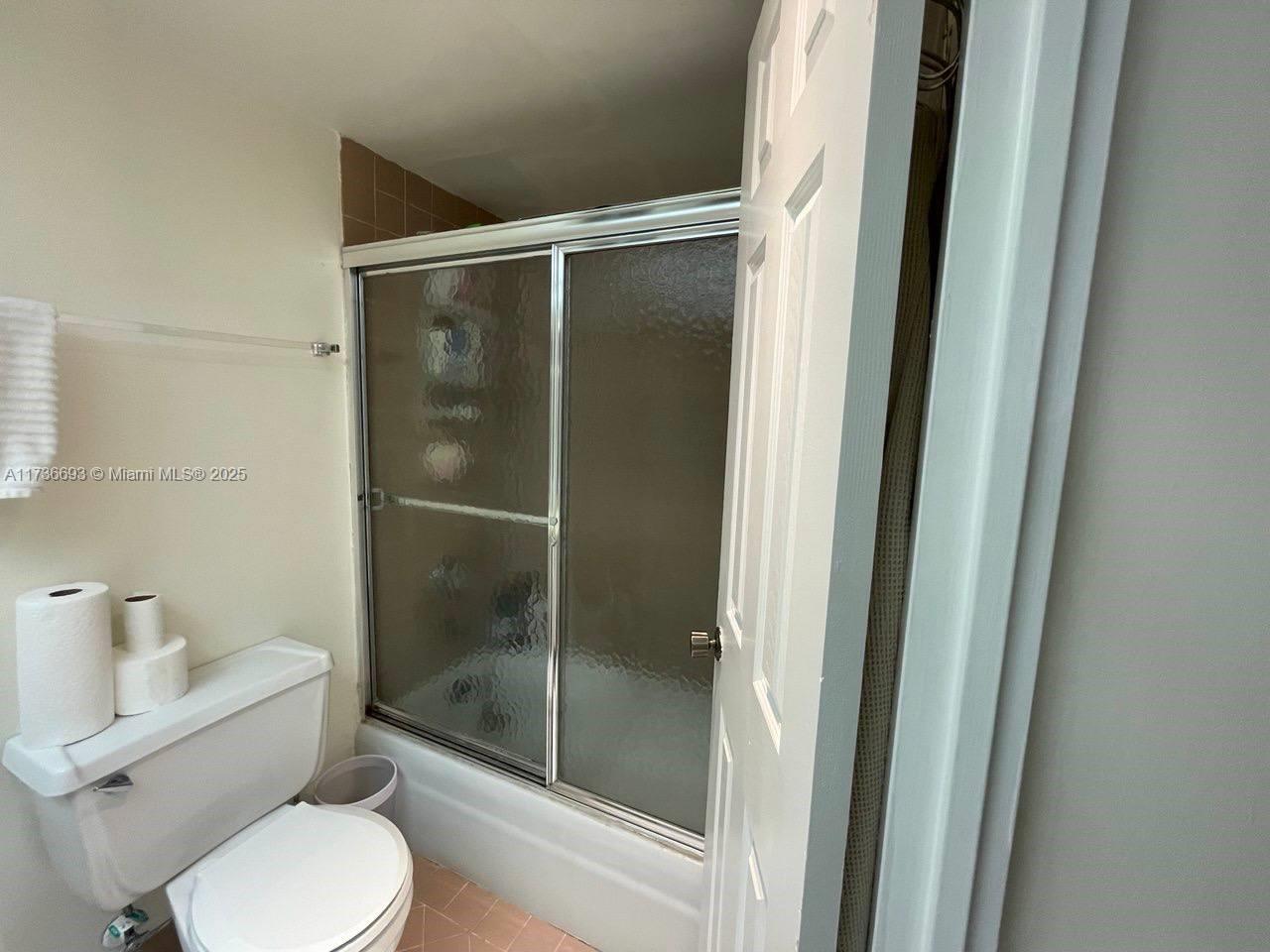 Listing Photo 10