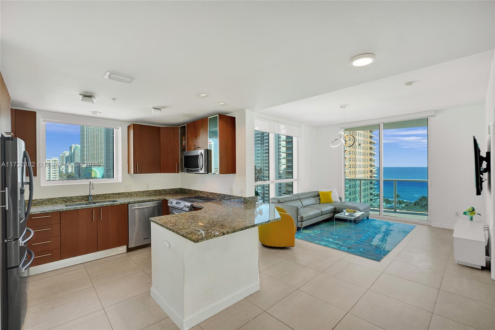 1945 S Ocean Dr #1114, Hallandale Beach, Florida image 29