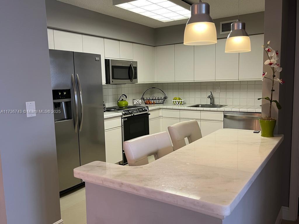 3530 Mystic Pointe Dr #2312, Aventura FL 33180