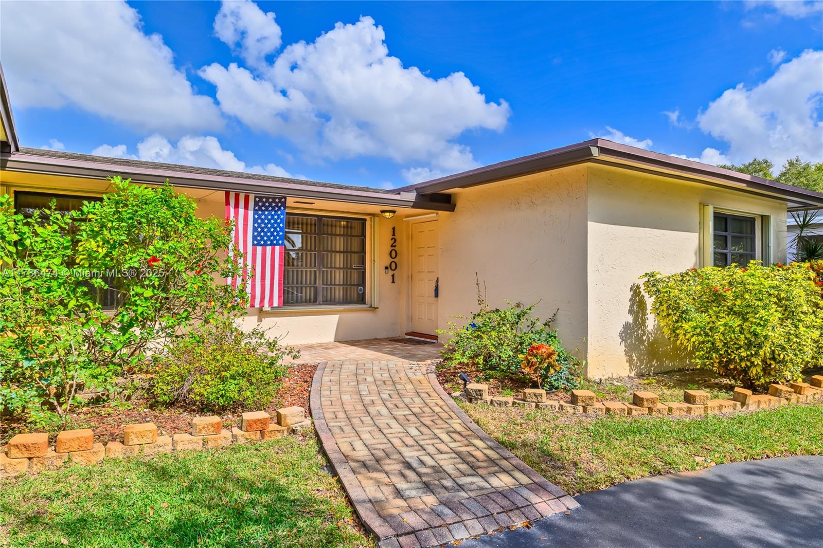 12001 NW 14th Ct, Pembroke Pines, Florida image 8