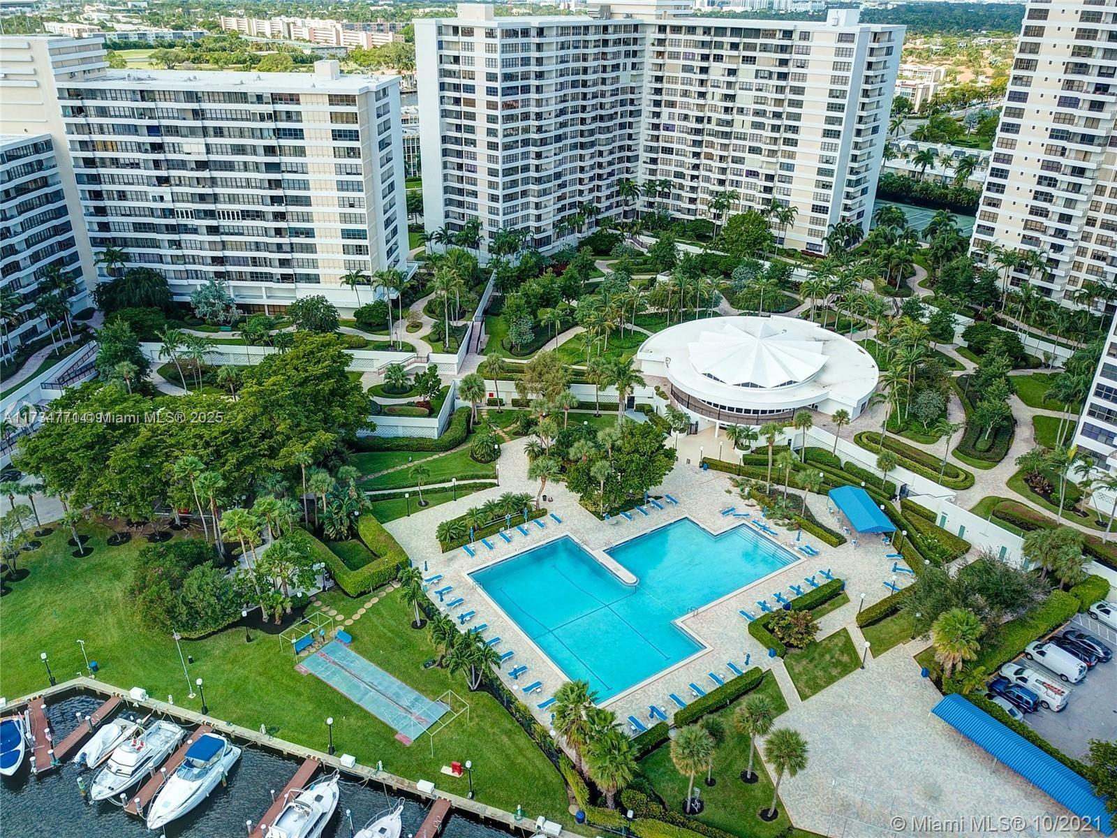 600 Three Islands Blvd #1707, Hallandale Beach, Florida image 1